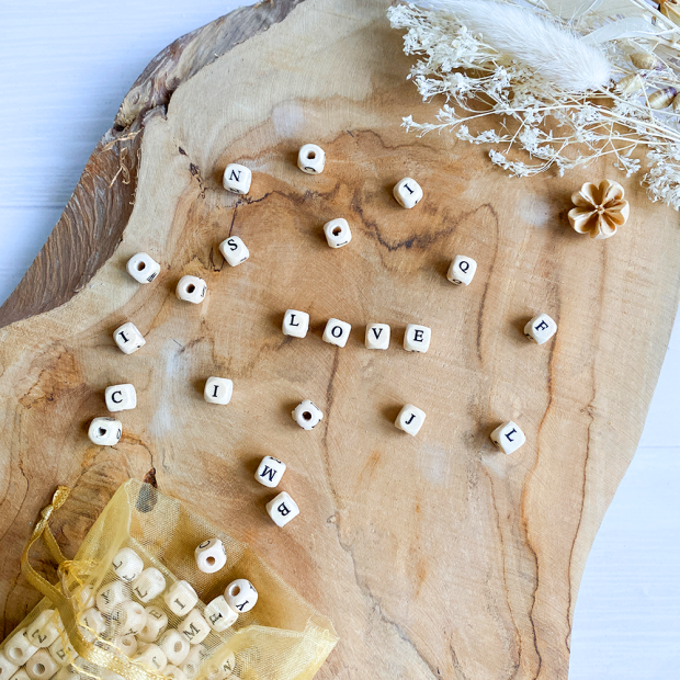 Perle en bois alphabet - Lot 312 pcs